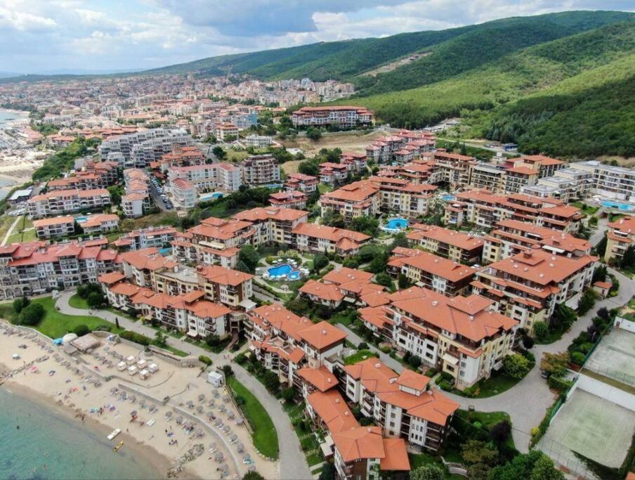 Апартамент Ния, Райска Градина / Garden Of Eden Sveti Vlas Eksteriør billede