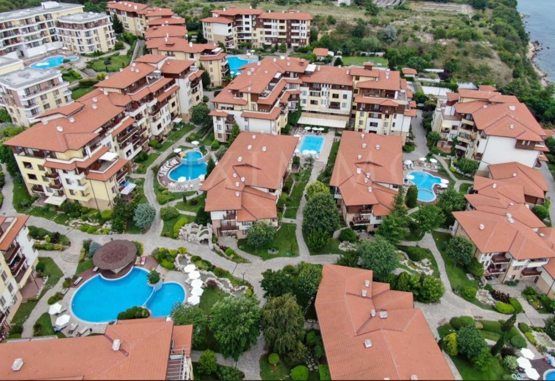 Апартамент Ния, Райска Градина / Garden Of Eden Sveti Vlas Eksteriør billede