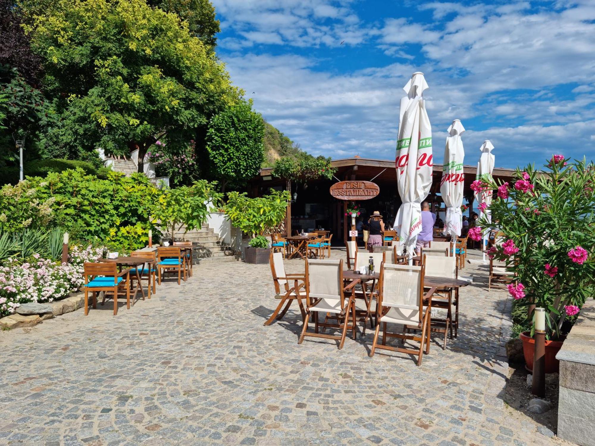 Апартамент Ния, Райска Градина / Garden Of Eden Sveti Vlas Eksteriør billede